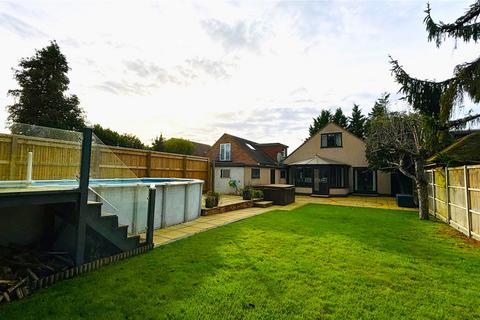 4 bedroom detached house for sale, Laleham Road, Surrey TW18