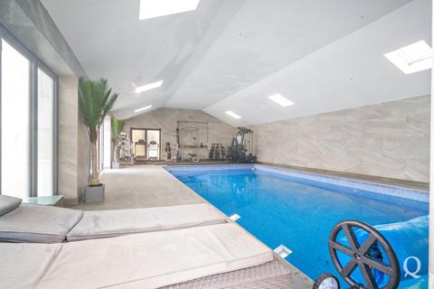 Foxwood Chalky Road, Stockbury, Sittingbourne, ME9 7QR