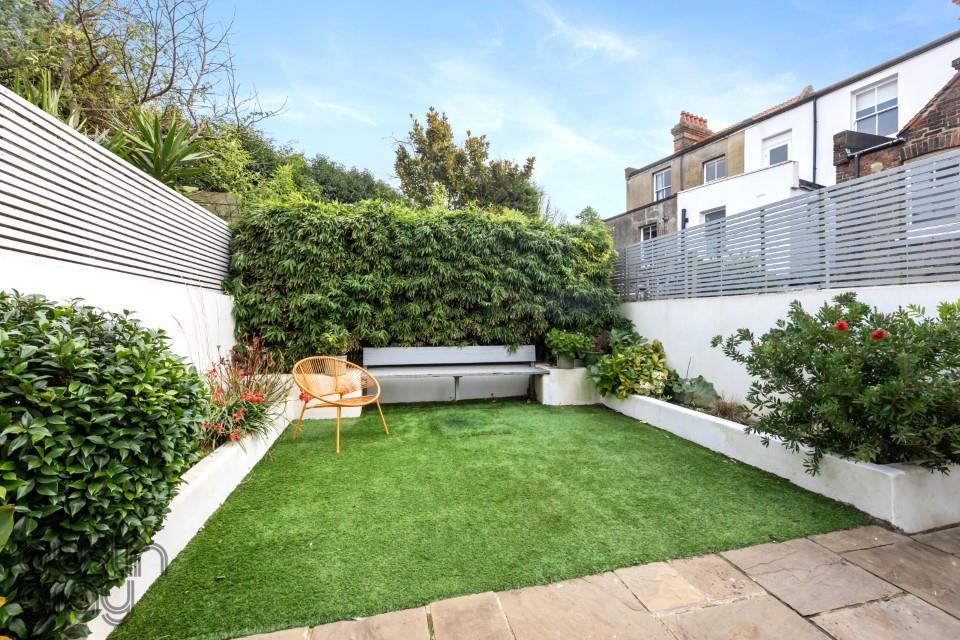 Caburn Road, 1 Reshoot-019 (AG).jpg
