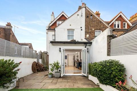 1 Caburn Road, Hove, BN3 6EF