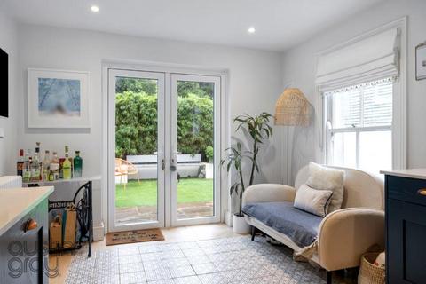 1 Caburn Road, Hove, BN3 6EF
