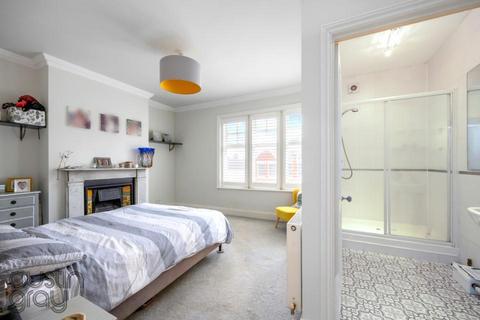 1 Caburn Road, Hove, BN3 6EF