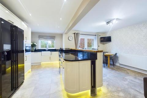 3 bedroom detached house for sale, Willow Park, Minsterley, Shrewsbury