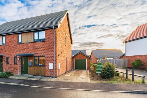 3 bedroom semi-detached house for sale, Harvest Road, Watton