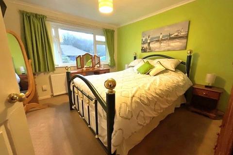 37 Fenns Crescent, St Georges, Telford, TF2 9BN