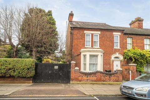 4 bedroom semi-detached house for sale, Bower Street, Bedford