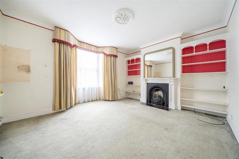 4 bedroom semi-detached house for sale, Bower Street, Bedford