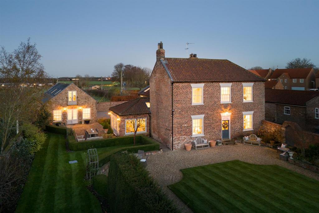 Cowthorpe House at Dusk