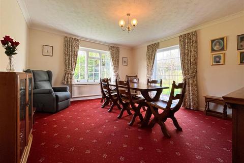 20 The Cobbins, Burnham-on-crouch, CM0 8QL