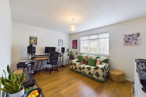 1 bedroom apartment for sale, St. Peters Close, Cheltenham, Gloucestershire, GL51