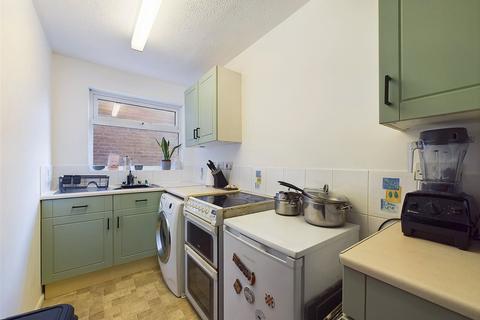 1 bedroom apartment for sale, St. Peters Close, Cheltenham, Gloucestershire, GL51