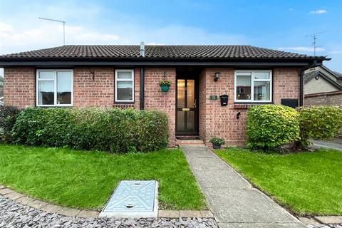 2 bedroom detached bungalow for sale, Cherry Orchard, Southminster