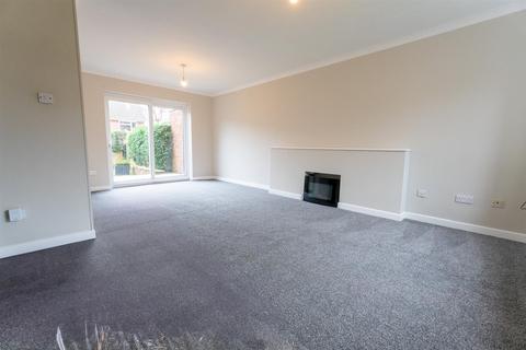 3 bedroom semi-detached house for sale, Ravensmead, Chard