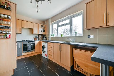 3 bedroom terraced house for sale, Wesley Avenue, Hounslow, TW3