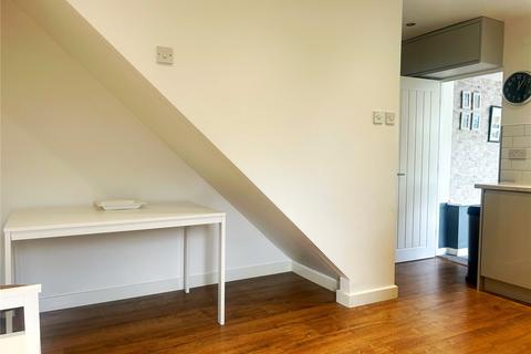 2 Erlesmere Close, Oldham, OL4 2LD