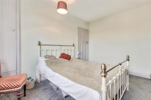 2 Bruce Way, Worthing, BN11 5JX