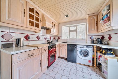 3 bedroom semi-detached house for sale, Gayhurst Drive, Sittingbourne, Kent, ME10