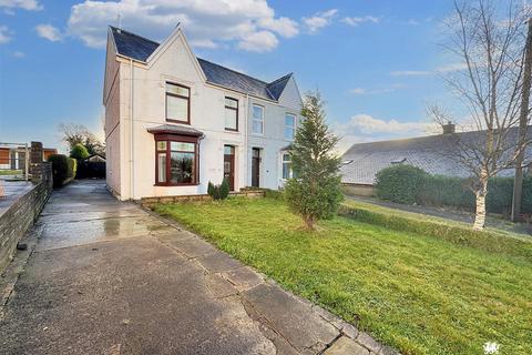 4 bedroom semi-detached house for sale, Heol Y Meinciau, Pontyates, Llanelli