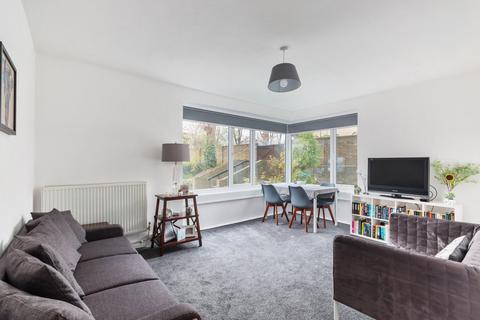 2 bedroom flat for sale, Samels Court, Hammersmith W6