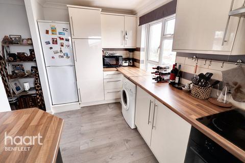 1 bedroom flat for sale, Manor Road, Benfleet