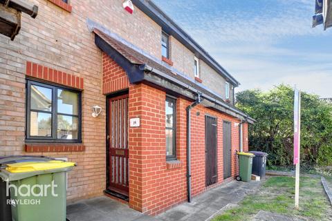 2 bedroom terraced house for sale, Bristol Close, Rayleigh