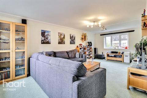 1 Abercorn Way, Witham, CM8 2UF