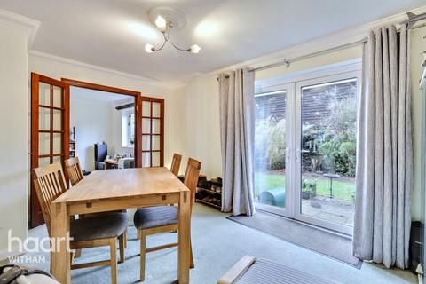 1 Abercorn Way, Witham, CM8 2UF
