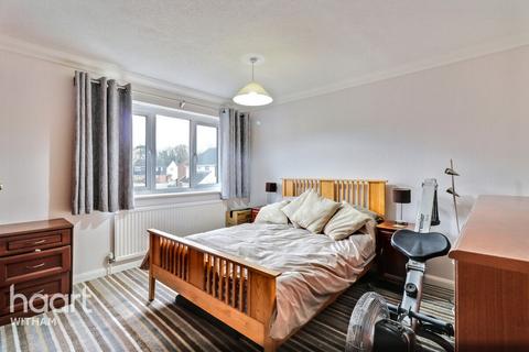 1 Abercorn Way, Witham, CM8 2UF