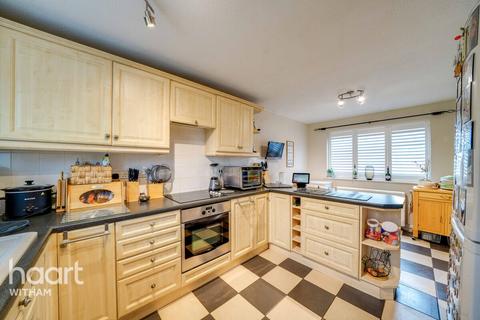 3 bedroom terraced house for sale, Cam Way, Witham