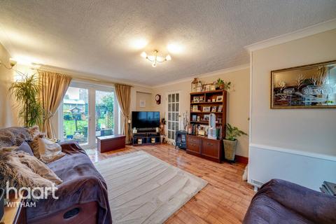 3 bedroom terraced house for sale, Cam Way, Witham