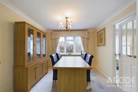 4 bedroom detached house for sale, Amberlands, Burton-On-Trent DE13