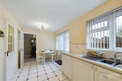 39 Amberlands, Stretton, Burton-on-trent, DE13 0PE