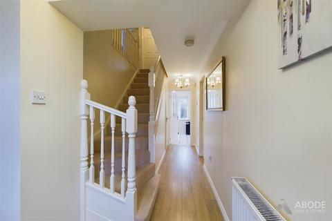 39 Amberlands, Stretton, Burton-on-trent, DE13 0PE