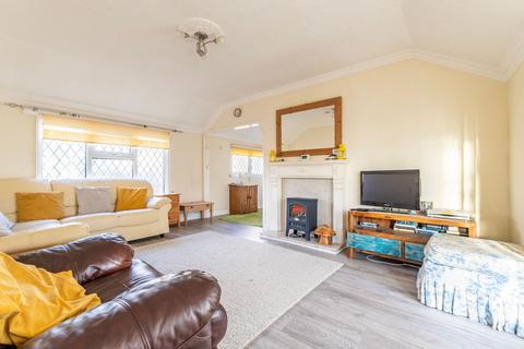 3 bedroom bungalow for sale, Four Acres Estate, Hemsby