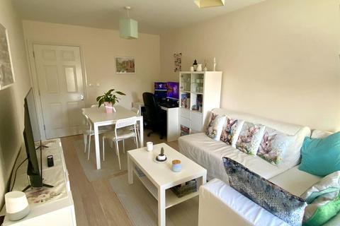 2 bedroom apartment for sale, Bramshott Place, Fleet GU51