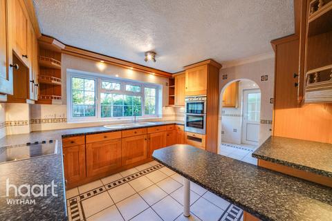 12 Arbour Lane, Wickham Bishops, Witham, CM8 3NS