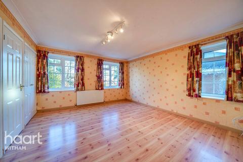 12 Arbour Lane, Wickham Bishops, Witham, CM8 3NS