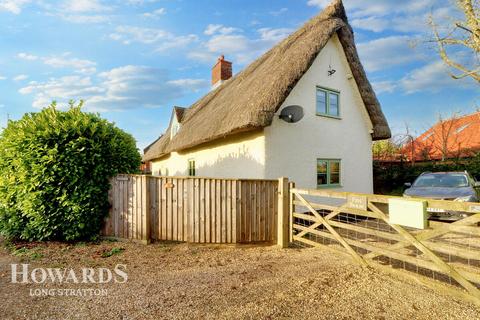 3 bedroom cottage for sale, Quidenham Road, Banham