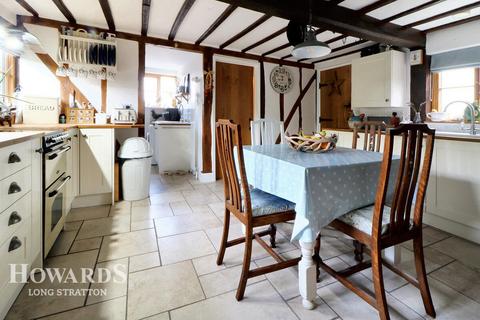 3 bedroom cottage for sale, Quidenham Road, Banham