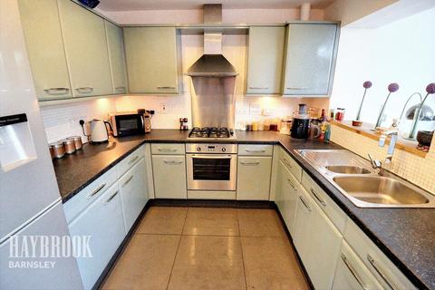 4 bedroom semi-detached house for sale, Chantry Orchards, Dodworth