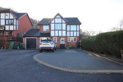 4 bedroom detached house for sale, Hopton Drive, Kidderminster, DY10