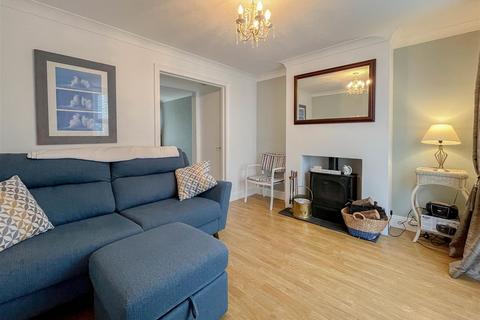 61 Chapel Road, Burnham-on-crouch, CM0 8JD