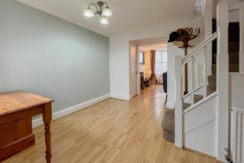61 Chapel Road, Burnham-on-crouch, CM0 8JD
