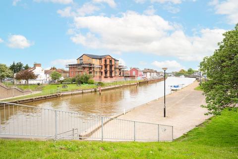 2 bedroom flat for sale, Bridge Road, Great Yarmouth