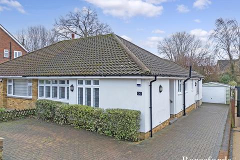 3 bedroom bungalow for sale, West Ridge, Billericay, CM12