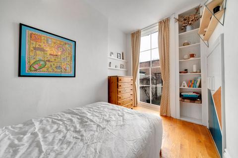 1 bedroom flat for sale, Tollington Road, London N7