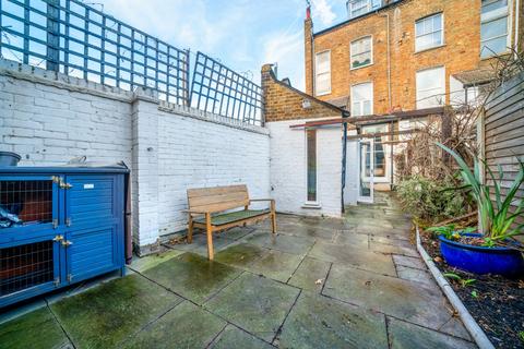 1 bedroom flat for sale, Tollington Road, London N7