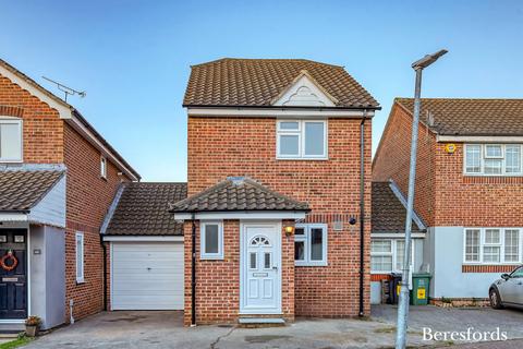 2 bedroom link detached house for sale, Sussex Way, Billericay, CM12