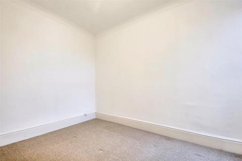 1 bedroom flat for sale, Ashdown Road, Worthing