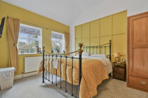 2 bedroom cottage for sale, Sterne Way, Sutton-On-The-Forest, York